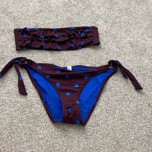 Gap bikini, different sizing